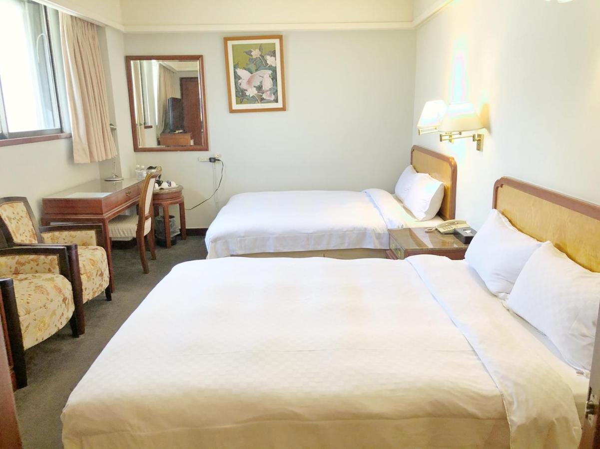 סינצ'ו סיטי Moonlight Hotel מראה חיצוני תמונה