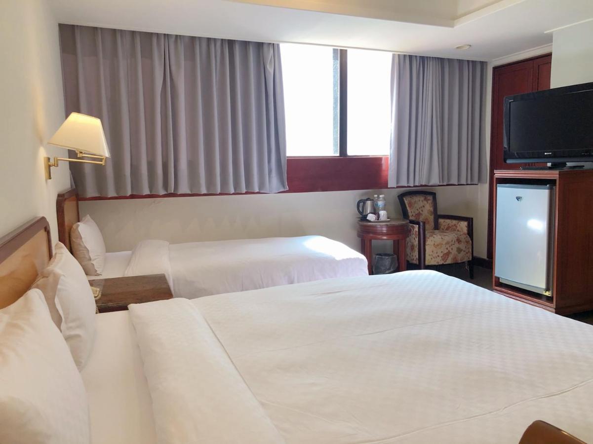 סינצ'ו סיטי Moonlight Hotel מראה חיצוני תמונה