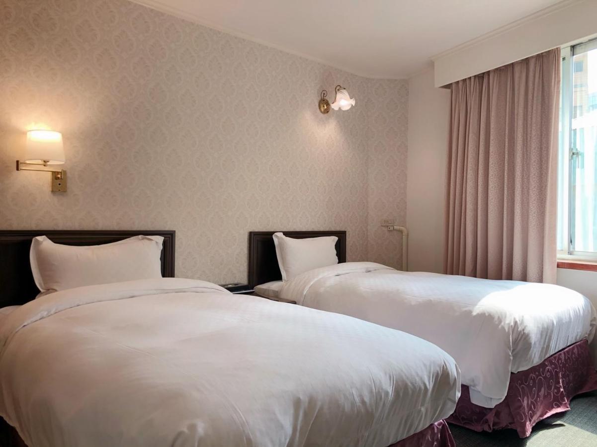 סינצ'ו סיטי Moonlight Hotel מראה חיצוני תמונה
