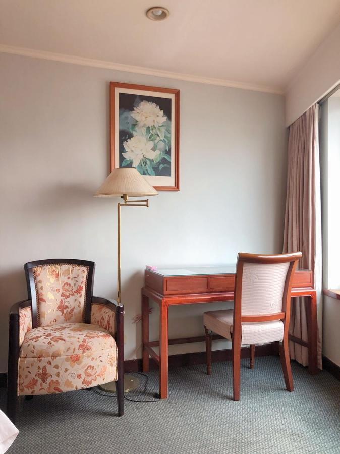 סינצ'ו סיטי Moonlight Hotel מראה חיצוני תמונה